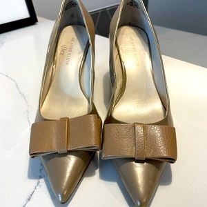 Size 6 1/2 women’s beige pumps